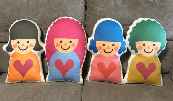 "HEARTic GIRLs" Cushion hg-c-06