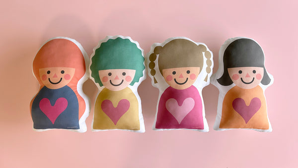 "HEARTic GIRLs" Cushion hg-c-05