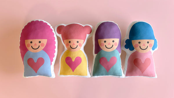 "HEARTic GIRLs" Cushion hg-c-03