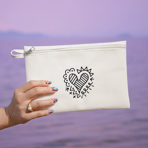 Flat Nylon Pouch "Doodle Heart” _ Black