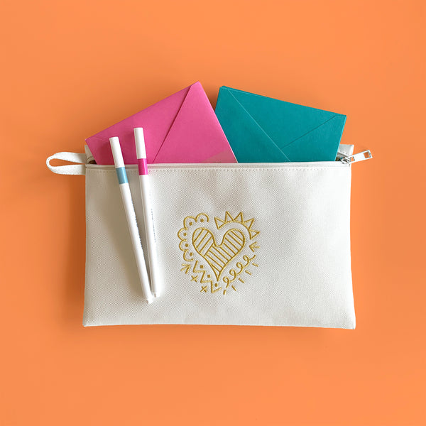 Flat Nylon Pouch "Doodle Heart” _ Gold