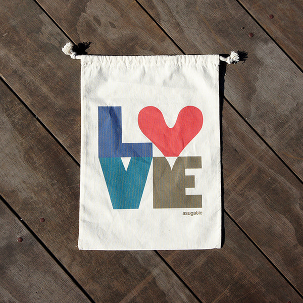 L❤︎VE drawstring bag