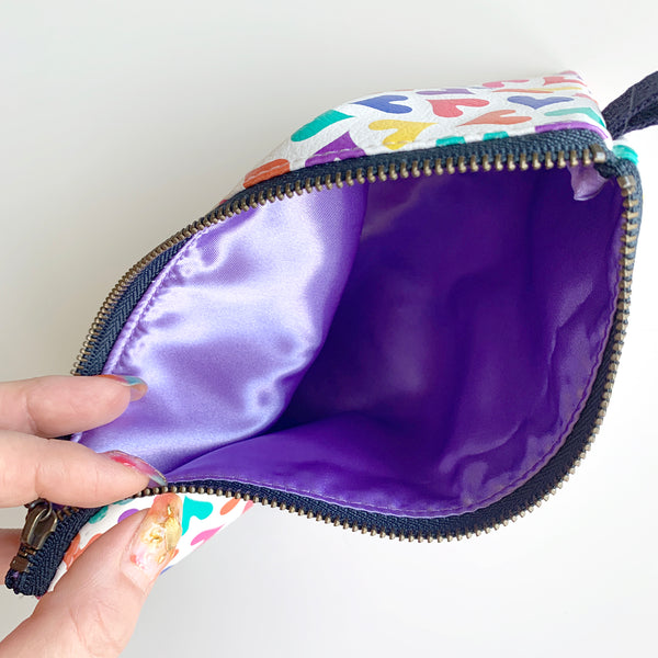 Flat Pouch “Dancing HEARTs” _ Multi Color