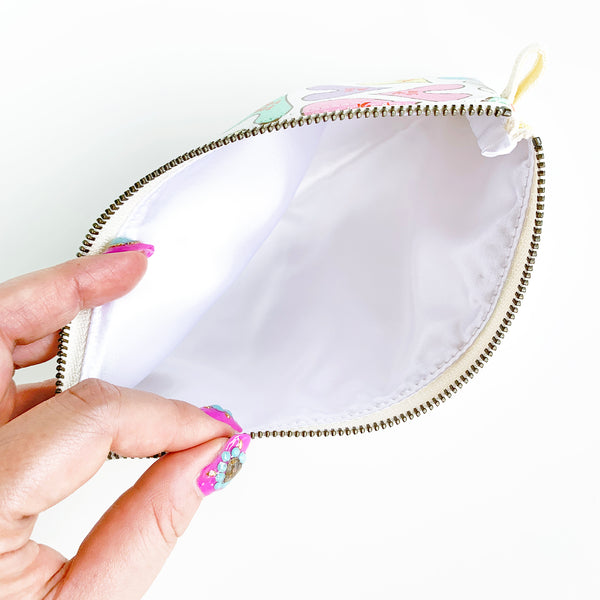 Flat Pouch “Conversation HEARTs” _ Pop Pastel