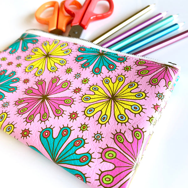 Flat Pouch "HEARTic toge-toge flower" _ Candy Pink