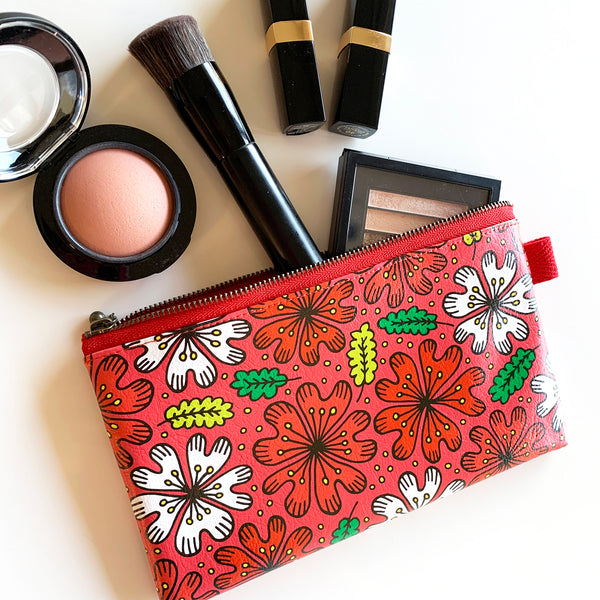 Flat Pouch "HEARTic DARLING flower" _ Caribbean Red