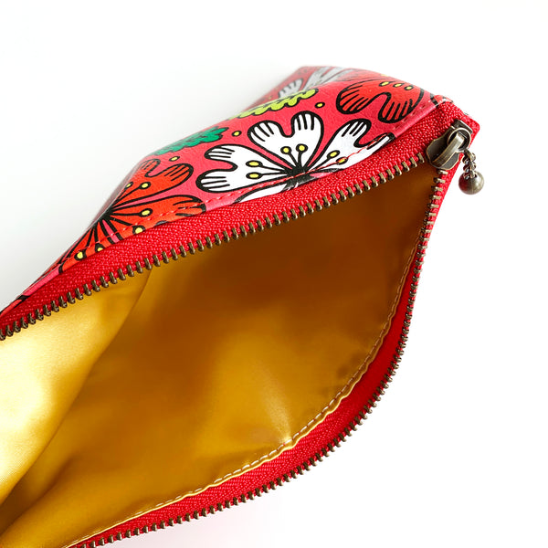 Flat Pouch "HEARTic DARLING flower" _ Caribbean Red