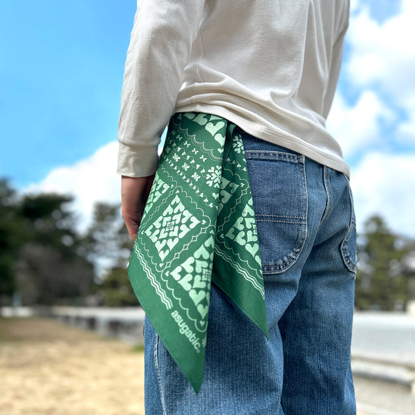 BANDANA “HEARTic COSMic 784 _ Peace in the Forest”