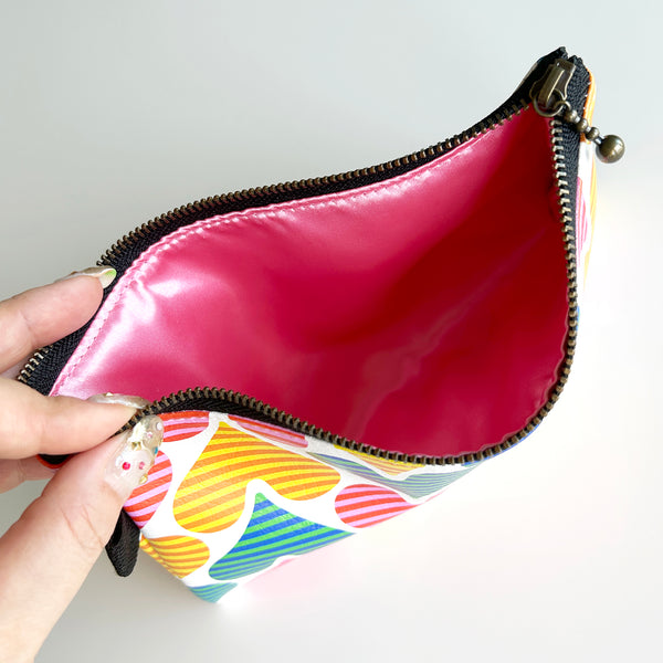 Flat Pouch "Pure HEARTs” _ Happy Borders