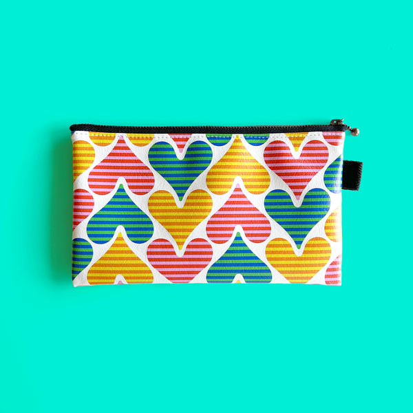 Flat Pouch "Pure HEARTs” _ Happy Borders