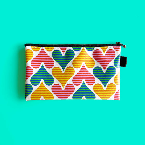 Flat Pouch "Pure HEARTs” _ Happy Borders