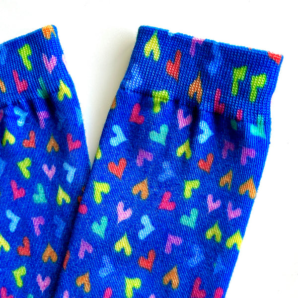 Dancing HEARTs Socks _ “Shine in the Dark”
