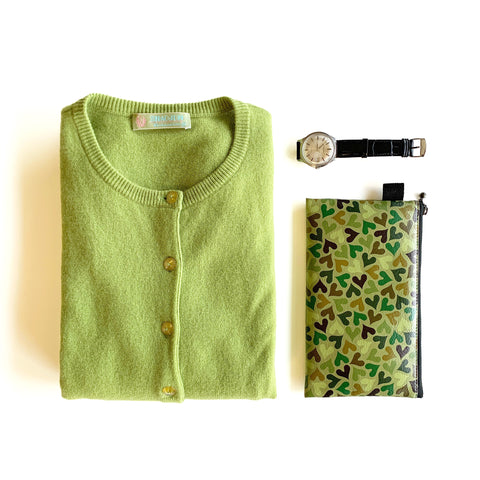 Flat Pouch “HEARTic Camo” _ Smokey Green