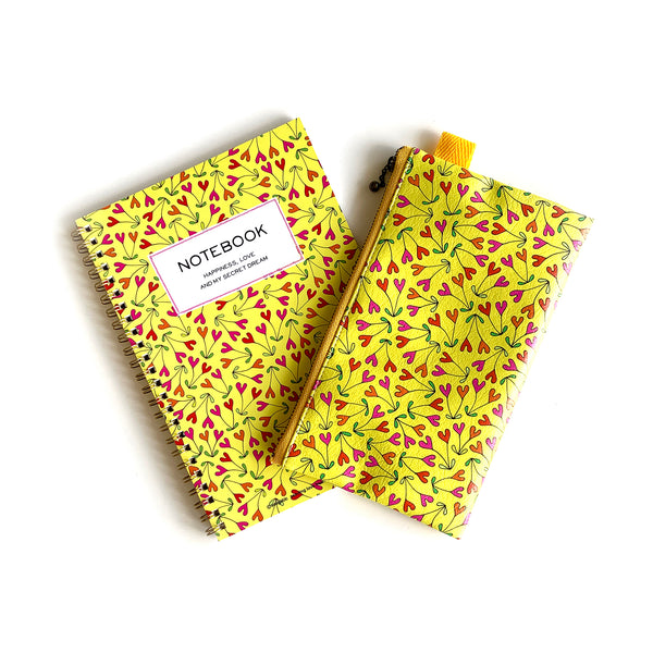 Flat Pouch “HEARTic couple” _ Hansa Yellow