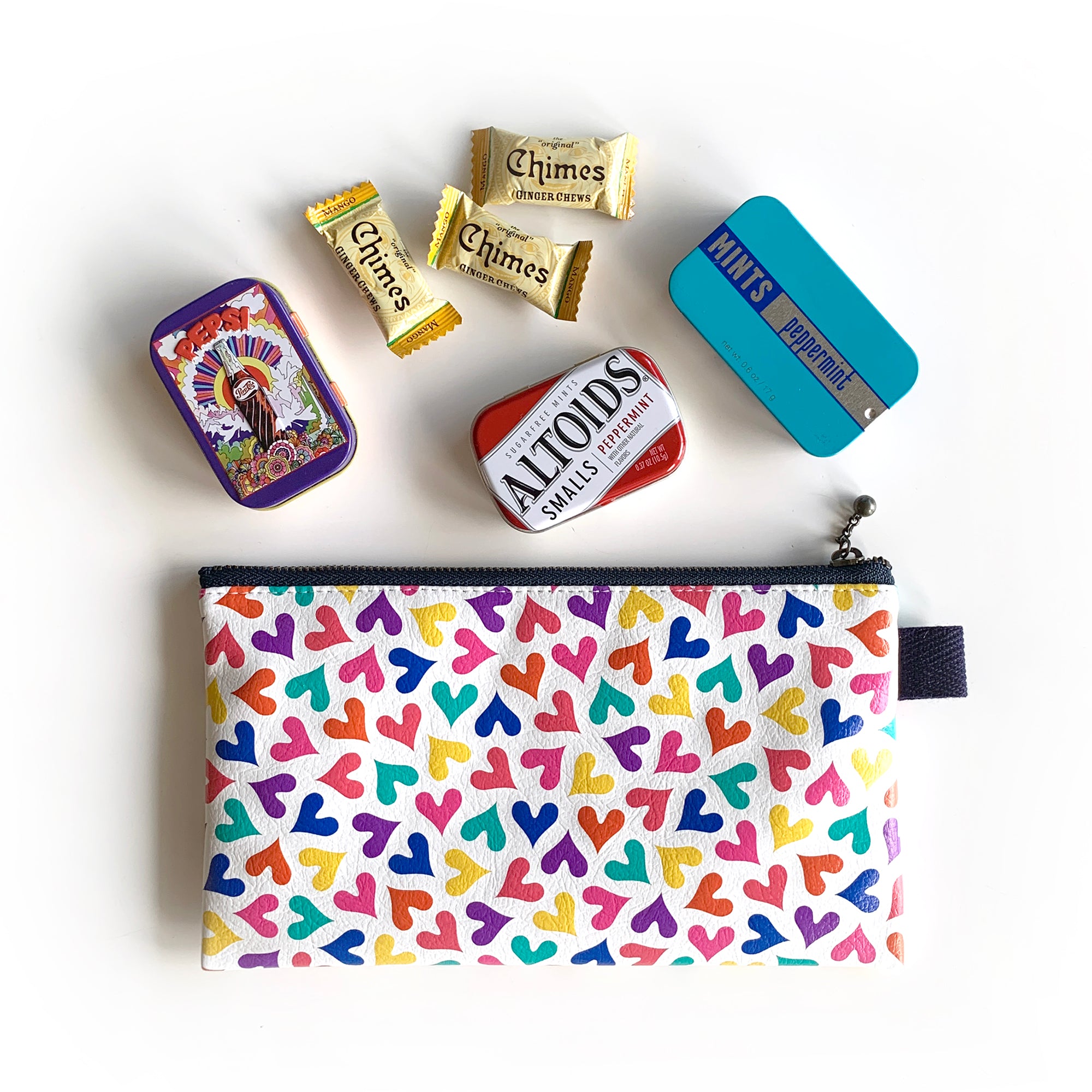 Flat Pouch “Dancing HEARTs” _ Multi Color